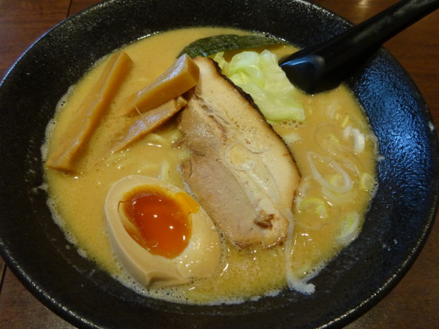 胡麻らー麺